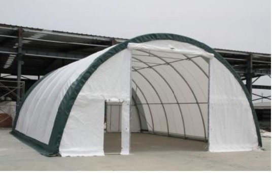 Sportovní venkovní hala pro výcvik psů